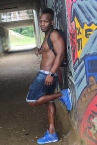 RicoBrown777_ Public Pic 4