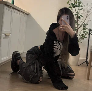 nancy_chancy my dark cat side🐈‍⬛ Pic 4