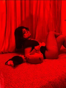 Emily_Evo Public Billede 4