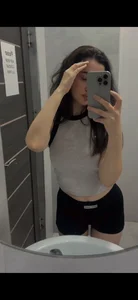 Julie_NickiPublic Bild 2