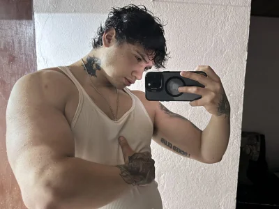 muscular body de Jareth_Brunet  7 Imagens