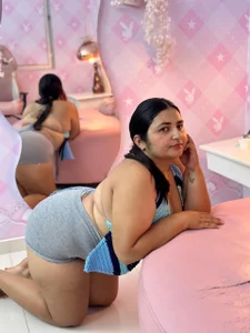 Public de MiaCurvvy  Imagens