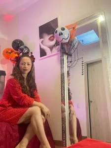 🖤 ​​This little witch comes to tempt you 🔥 de Giovanela_rose  8 Imagens