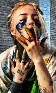 Khloy_white 🌈COMMUNICATION WITH ART🌈 Pic 3