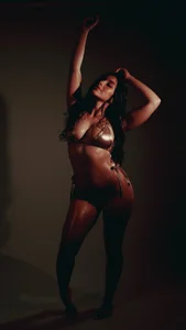 Victoria_Watsson Oil girl💦 Pic