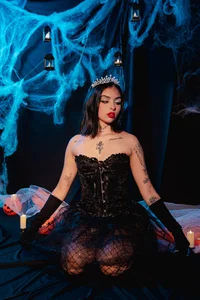 hannah_miltonn: Halloween session🎃🪄✨ ( 3 фото)