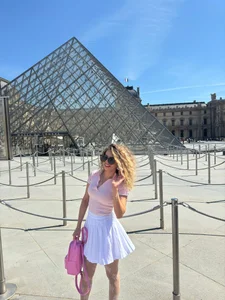 maddisonblush ✈️🗼My journey✈️🗼 Pic 7