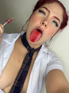 aly_nucita_ Tu colegiala sexy Pic 4