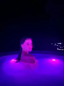 Emillias 🔥 Do you want to join me? Gambar