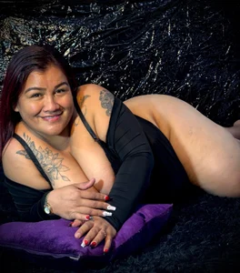 DaianaLutz ❤️‍🔥 “Red Flame Seduction” Foto 2