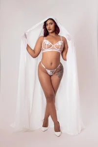 DollyBrownccEnjoy the view😏 Bild