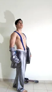 Dilandalanelgurudelamoralgunas fotos con traje, y sin el, pero lo demas solo en OnlyF..😉😈图片 3