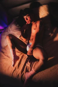 Play with me? de Duolust2  2 Imagens