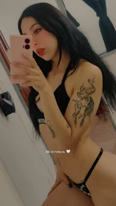 NICOLE_ALLEN1 Public Pic 3
