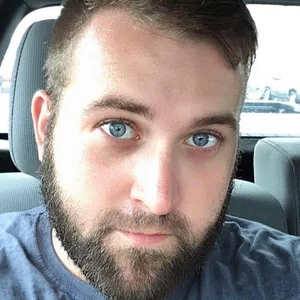 Charleschad626: Public ( 5 фото)