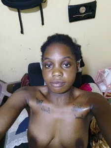 Yummy de booty_big Foto 2