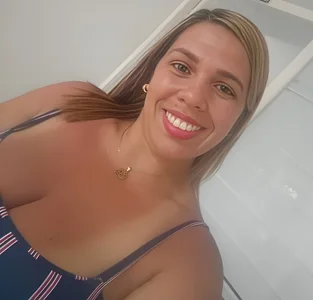 Alexa-Hunter Public Foto 2