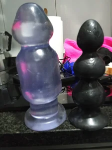 Xauencaliente: Más dildos , 12 cm ancho ,el más gordo, que me rompe el culo entero ( 4 фото)
