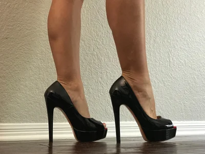 ShySuperheroGrrl Heels Pic 5