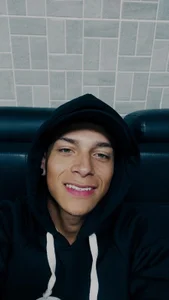 Noahh_Saky Public Pic 3