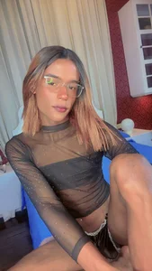 Charlie_Storm_ Public Hình 2