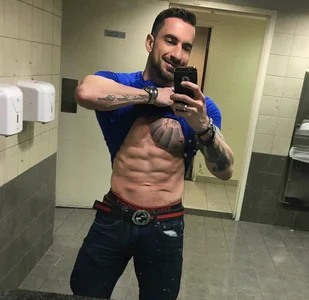 muscle_model33 Public Gambar 3