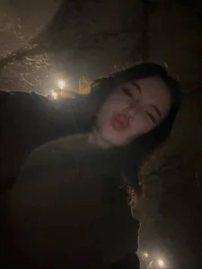 ThuBoppre walking Pic 3