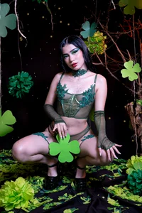 Arii_moon 💚 "Taste me... and repeat." 😉 Pic 4