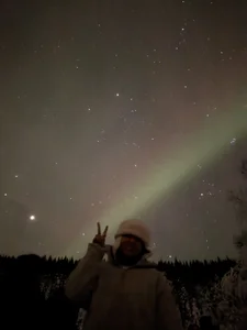 Alirawrz Northern lights Pic 7