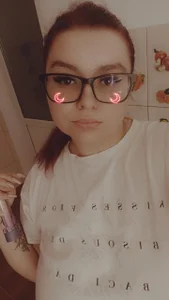 OliviaMile Public 사진