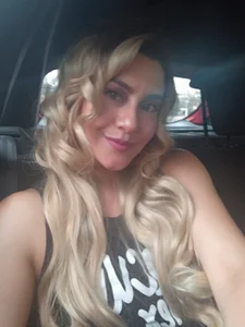 Chanelll_Taylorr_ long blonde hair Pic 5