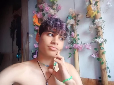 Thinking about your cock de Leo_Glow  Imagens