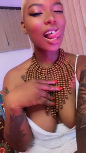 KenyaMystic Sexy girl Pic 3