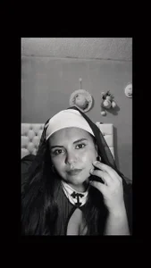 Nun sex de SamiBoobsxx  3 Imagens