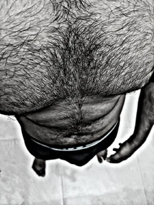 TreatedMachine6s Hairy chest 🙈🙈🙈 sexfoto 2