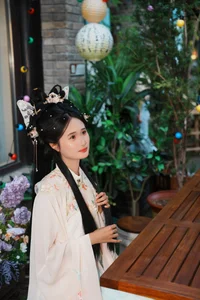 Public de Devotion_  3 Imagens