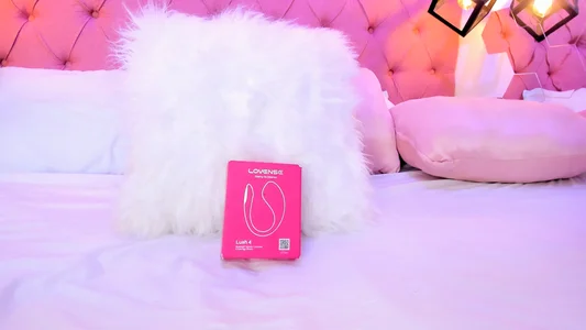 mys toys 🍒 de Emilycollson27  3 Imagens