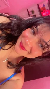 Vannessa__Shy Cute Hình