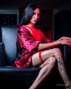 Liz_Hills Liz  7টি ছবি