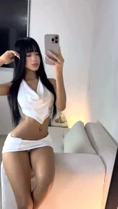 Auroraa_x1 IVORY Pic 3