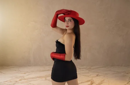SabrinaWarren_ I feel feminine Billede 7