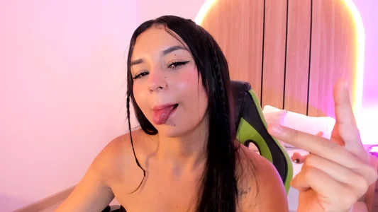 evelyn_rummage Kisses 💋 Billede 2