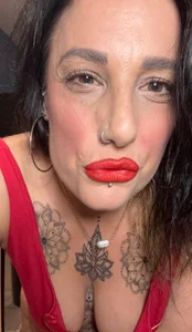 Itsivybelle_filthymilfuk Baywatch babe ❤️💋 Pic 4