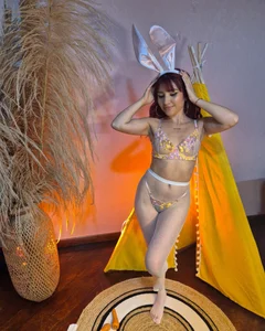 LILA_ELLIOT happy Easter 🥕 Pic 5