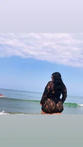 Scarlett_grey1 Vacation 🏝️🏄🌊🥥 Pic