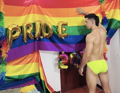 JoseRumbero26 🌈 PRIDE 2025 🌈 Hình 3