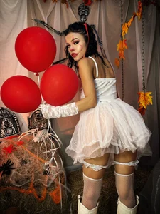 BrithanySummerのEternal Spell 🎈🎈🎈🎃の 4枚の写真