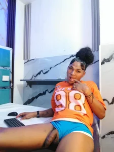 horny Danni de dani_smiit  3 photos