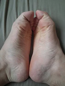 My feet de Wildheartedly  Imagens