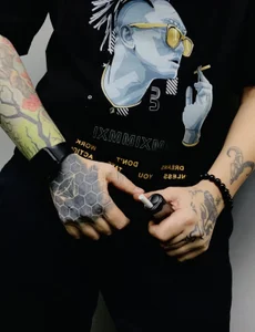 Kay5196のMasked Teaseの 3枚の写真